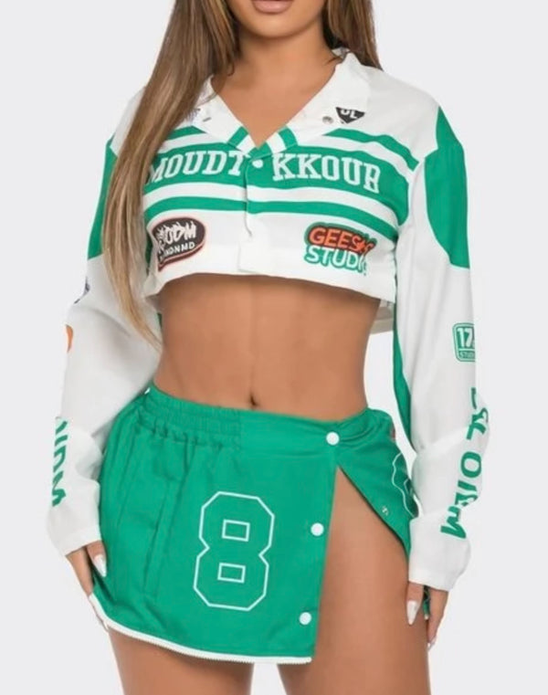 Jacket that turns into a two-piece skirts
